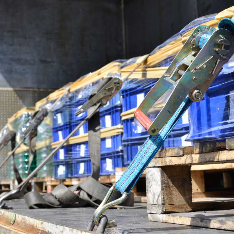 VERSICHERUNGSTECHNISCH IST EIN PROFESSIONELLES LADUNGSSICHERUNGSSYSTEM EIN BONUS