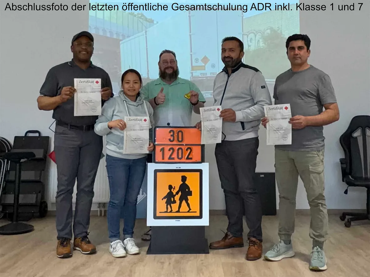 Abschlussfoto der letzten öffentliche Gesamtschulung ADR inkl. Klasse 1 und 7