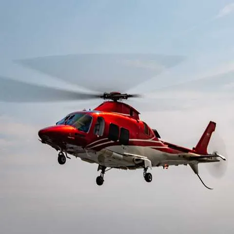 Roter Hubschrauber